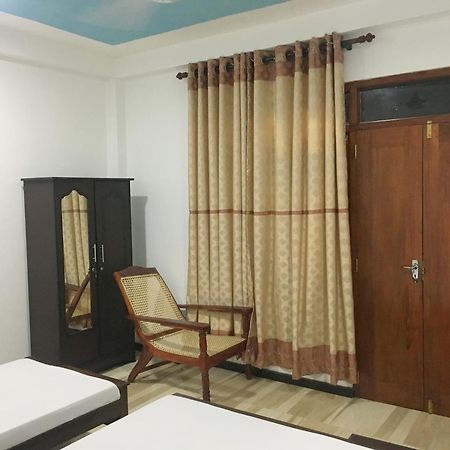 Anthony Guesthouse Hikkaduwa Kültér fotó