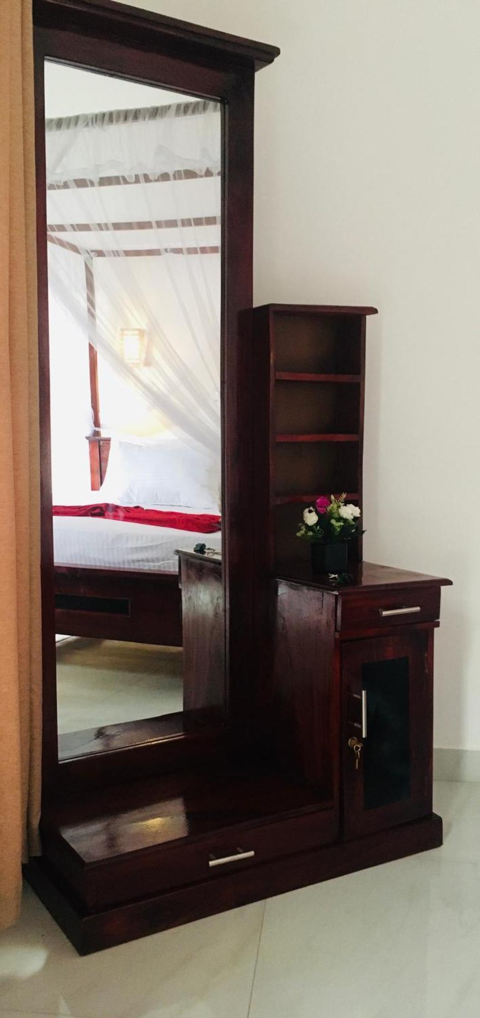 Anthony Guesthouse Hikkaduwa Kültér fotó