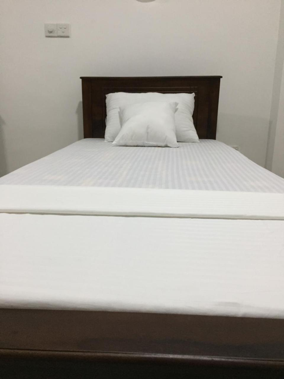 Anthony Guesthouse Hikkaduwa Kültér fotó