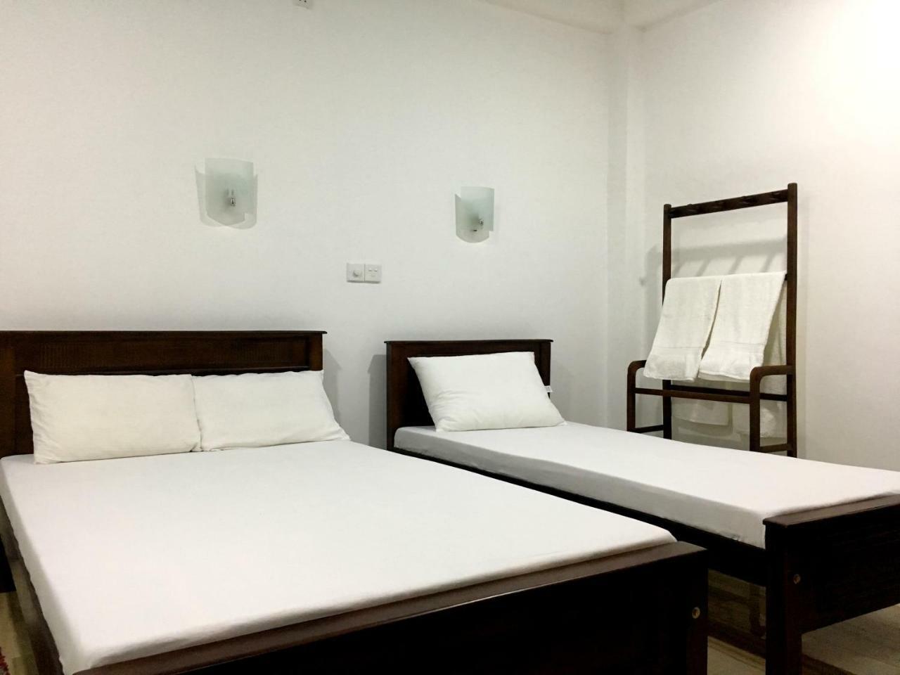 Anthony Guesthouse Hikkaduwa Kültér fotó